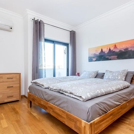 Sacha'S Sweet Home, Lovely 2 Bedroom Apartment, Walking Distance To Town, Beach And Marina Lagos Bagian luar foto