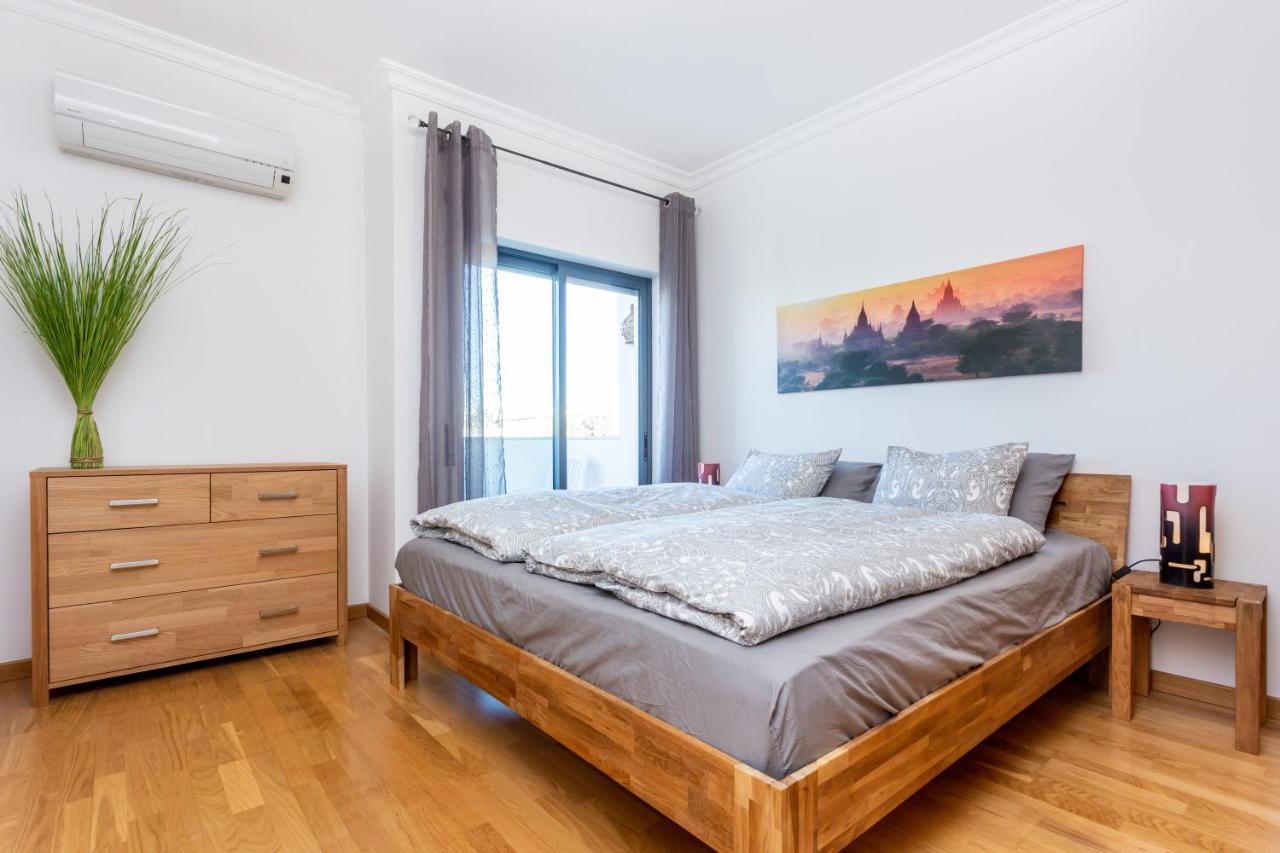 Sacha'S Sweet Home, Lovely 2 Bedroom Apartment, Walking Distance To Town, Beach And Marina Lagos Bagian luar foto
