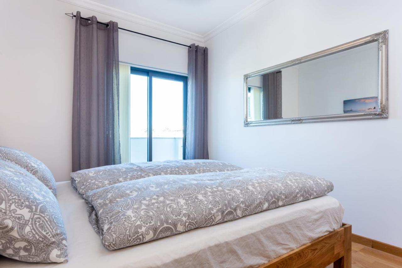 Sacha'S Sweet Home, Lovely 2 Bedroom Apartment, Walking Distance To Town, Beach And Marina Lagos Bagian luar foto