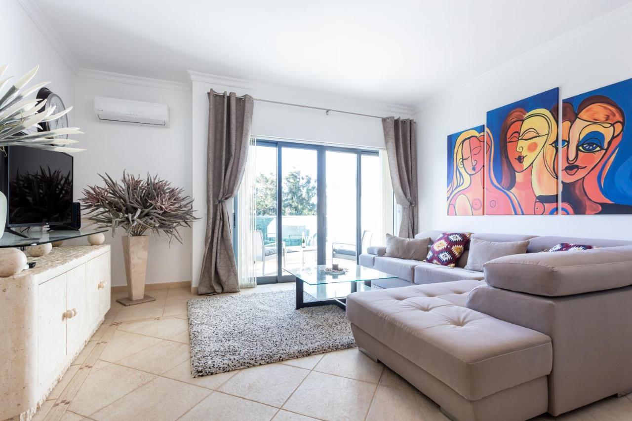 Sacha'S Sweet Home, Lovely 2 Bedroom Apartment, Walking Distance To Town, Beach And Marina Lagos Bagian luar foto